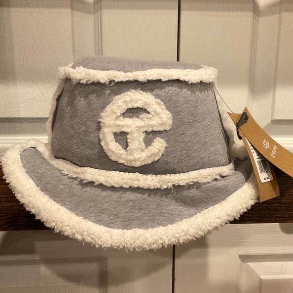 🆕Ugg X Telfar Grey Fleece Bucket Hat - Picture 3 of 7